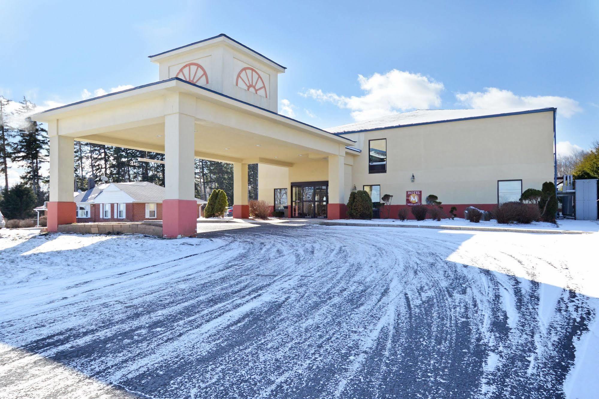 Hotel M Mount Pocono Eksteriør billede